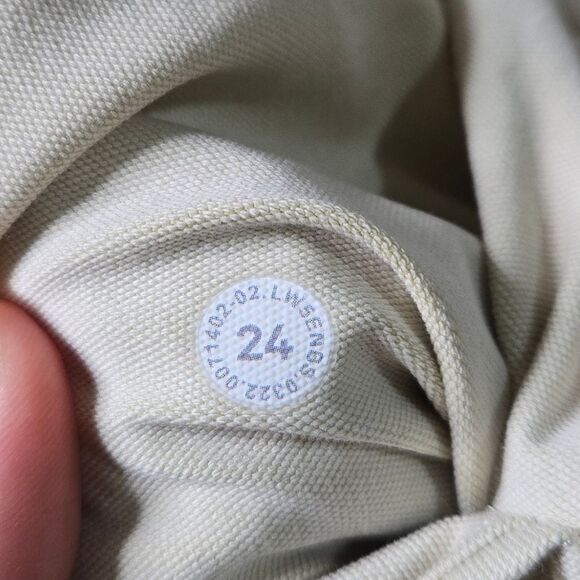 Lululemon Light Utilitech Cargo Pocket High-Rise Pant in Natural Ivory Size 24 - Picture 10 of 12
